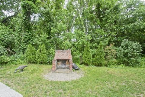 57 Marble Ave, Chicopee, MA 01013 photo 8