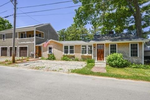 2 Mattapoisett Rd, Wareham, MA 02571 photo 3