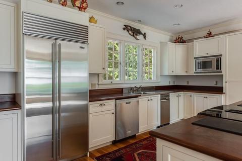 1075 Old Post Rd, Cotuit, MA 02635 photo 9