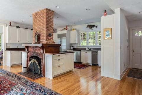 1075 Old Post Rd, Cotuit, MA 02635 photo 5
