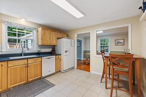 91 Ash St, Townsend, MA 01469 photo 6