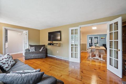 91 Ash St, Townsend, MA 01469 photo 9
