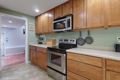2 Frances Ct, Coventry, RI 02816 photo 10
