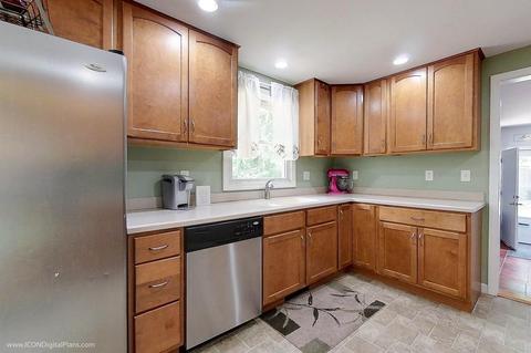 2 Frances Ct, Coventry, RI 02816 photo 8