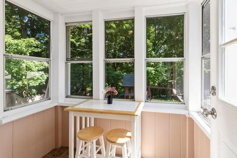 34 Willow St, Reading, MA 01867 photo 14