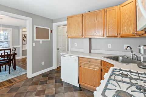 34 Willow St, Reading, MA 01867 photo 12