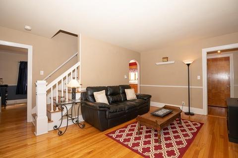 32 Rowena St, Worcester, MA 01606 photo 3
