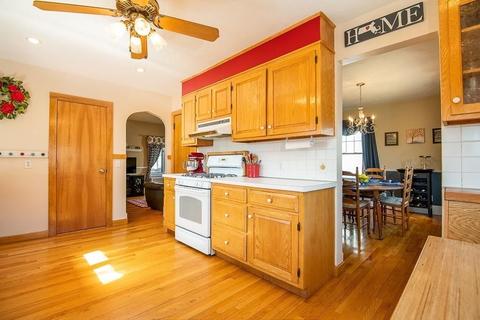 32 Rowena St, Worcester, MA 01606 photo 9