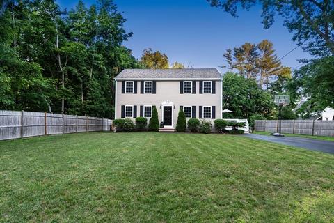 4 Carver Rd, Wareham, MA 02576 photo 1