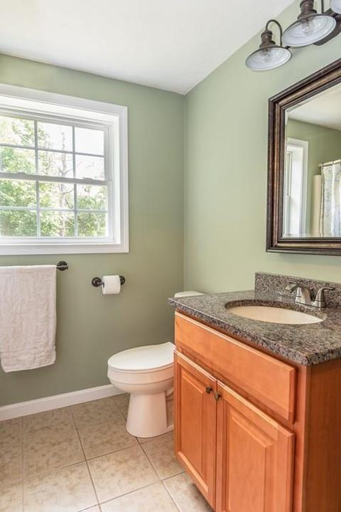 4 Carver Rd, Wareham, MA 02576 photo 6