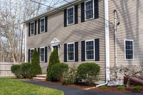4 Carver Rd, Wareham, MA 02576 photo 2