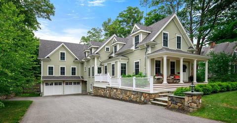 46 Hersey St, Hingham, MA 02043 photo 1