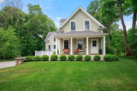 46 Hersey St, Hingham, MA 02043 photo 2