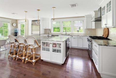 46 Hersey St, Hingham, MA 02043 photo 4
