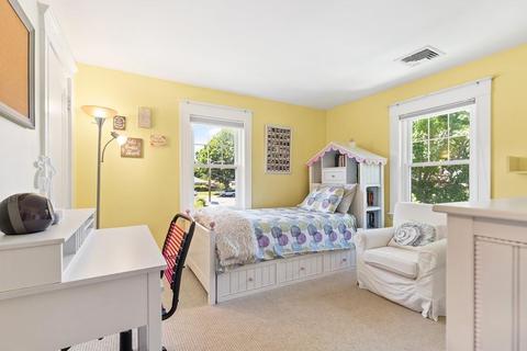 40 Cedar St, Marblehead, MA 01945 photo 22
