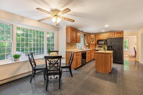 136 Olde Forge Rd, Hanover, MA 02339 photo 3