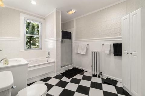 9 Greystone Rd, Marblehead, MA 01945 photo 12