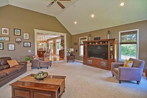 7 Lyons St, Franklin, MA 02038 photo 14