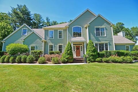7 Lyons St, Franklin, MA 02038 photo 1