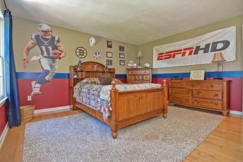7 Lyons St, Franklin, MA 02038 photo 32