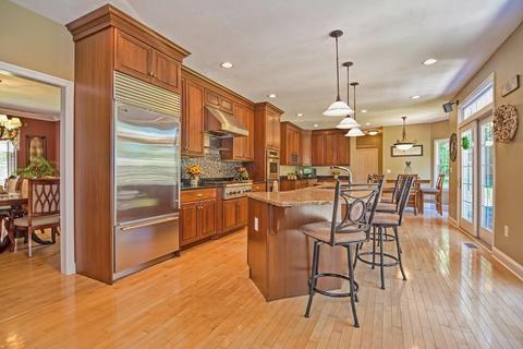 7 Lyons St, Franklin, MA 02038 photo 6