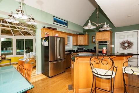 4 Fair Acres Ave, Raynham, MA 02767 photo 7