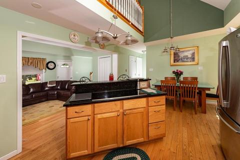 4 Fair Acres Ave, Raynham, MA 02767 photo 6