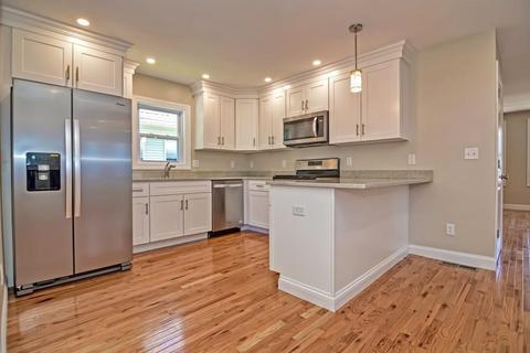 79 School St, Saugus, MA 01906 photo 17