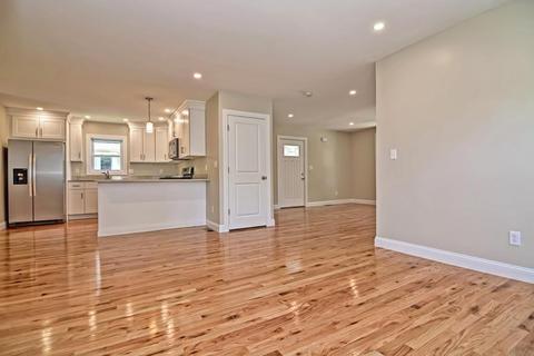 79 School St, Saugus, MA 01906 photo 14
