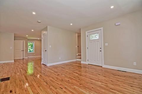 79 School St, Saugus, MA 01906 photo 9