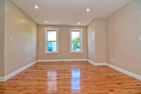 79 School St, Saugus, MA 01906 photo 13