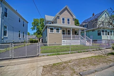 79 School St, Saugus, MA 01906 photo 2