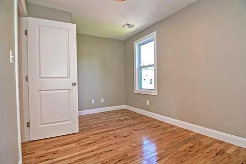 79 School St, Saugus, MA 01906 photo 32