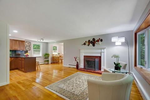 141 School St, Acton, MA 01720 photo 2