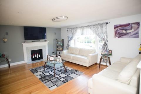 53 Crest Rd, Framingham, MA 01702 photo 7
