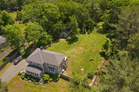 51 Canterbury St, Hingham, MA 02043 photo 2