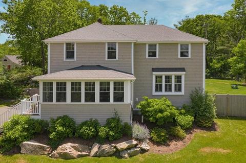51 Canterbury St, Hingham, MA 02043 photo 3