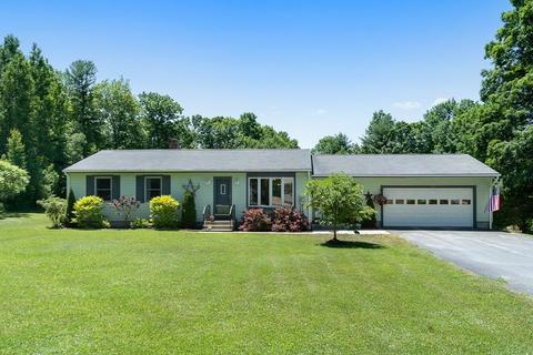 207 Oxbow Rd, Orange, MA 01364 photo 1