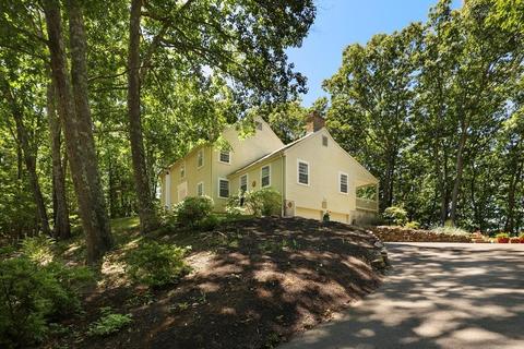17 Rolling Ln, Dover, MA 02030 photo 2