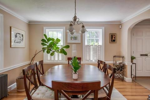 6 Manning St, Needham, MA 02494 photo 9