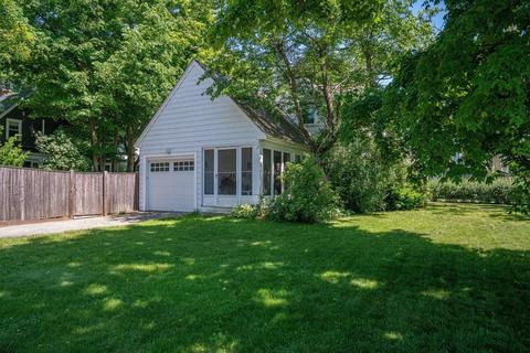 6 Manning St, Needham, MA 02494 photo 3