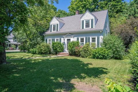 6 Manning St, Needham, MA 02494 photo 2