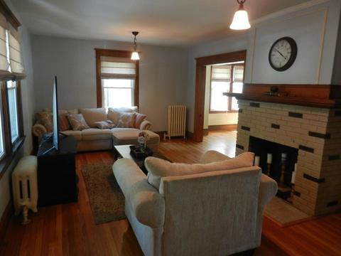 44 Howes St, Springfield, MA 01118 photo 4