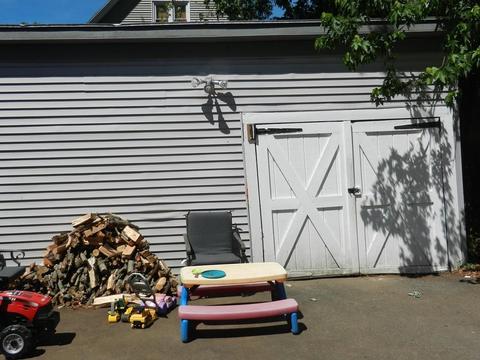 44 Howes St, Springfield, MA 01118 photo 19