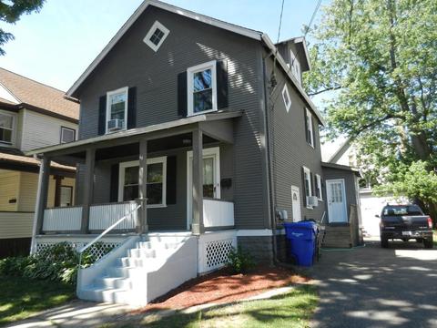 44 Howes St, Springfield, MA 01118 photo 1