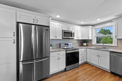 11 Putnam St #2, Danvers, MA 01923 photo 4