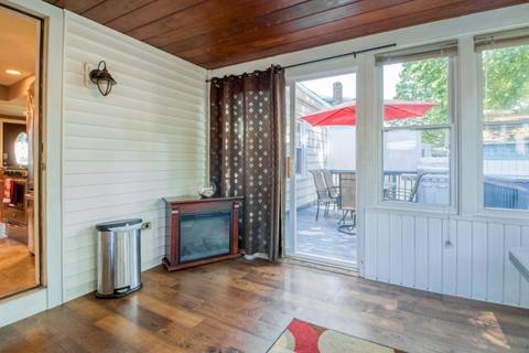 146 Powell Ave, Springfield, MA 01118 photo 13