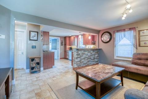 146 Powell Ave, Springfield, MA 01118 photo 6