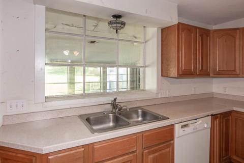 3 West St, Easthampton, MA 01027 photo 23