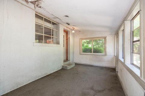 3 West St, Easthampton, MA 01027 photo 26